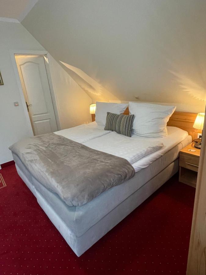 Hotel Am Elisabethufer Jever Dış mekan fotoğraf