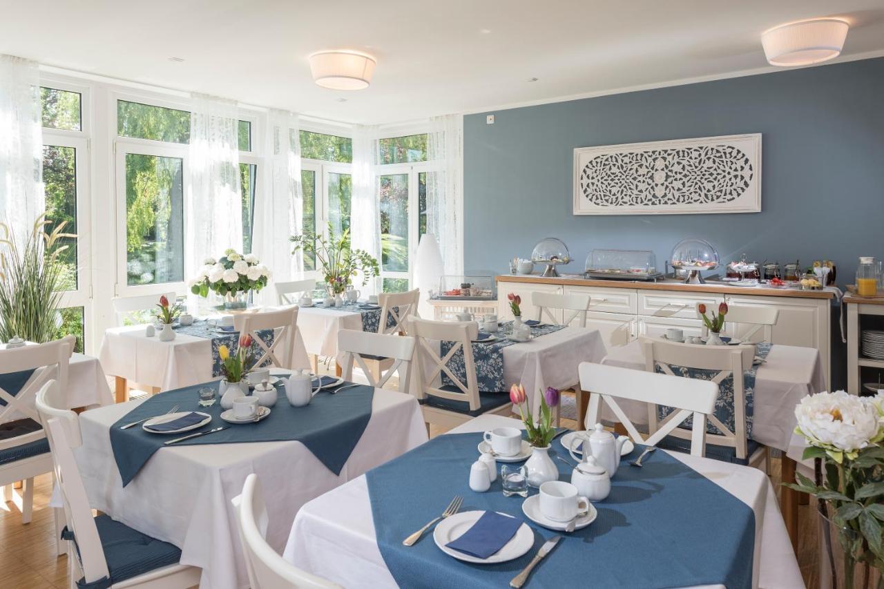 Hotel Am Elisabethufer Jever Dış mekan fotoğraf